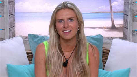 chloe love island australia|how old is chloe burrows.